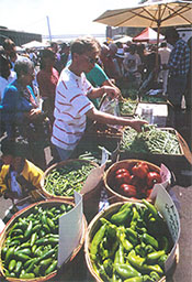 sites/default/files/1992_harvest_market_shoppers.jpg